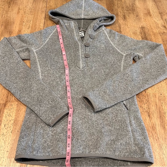 The North Face Pullover Womens Size XS Grey Hood Quarter Button Long Sleeve - Picture 9 of 13